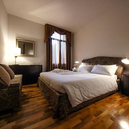 Suite Veronica & Maison Laguna Venise Extérieur photo